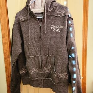 Traverse City embroidered hoodie by Ragwear Sz L